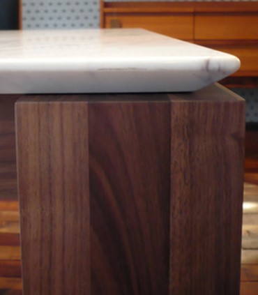 Tikk Table (Marble Top)